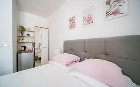 Korkyra Harbour Rooms